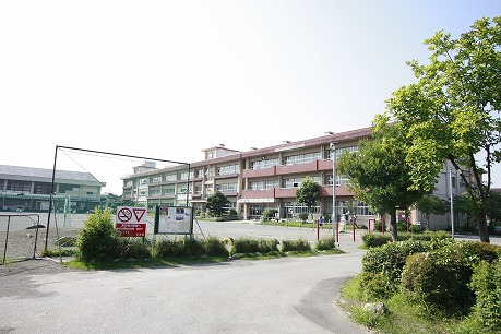 塚沢小学校
